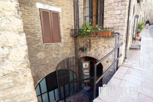 ingresso.da_.Piaggia.San_.Pietro